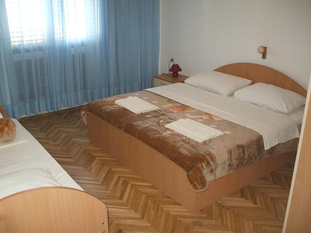 Apartments Piculjan Лопар Екстериор снимка
