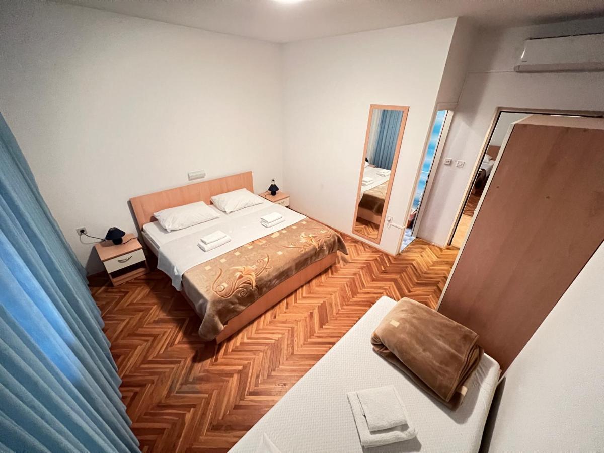 Apartments Piculjan Лопар Екстериор снимка