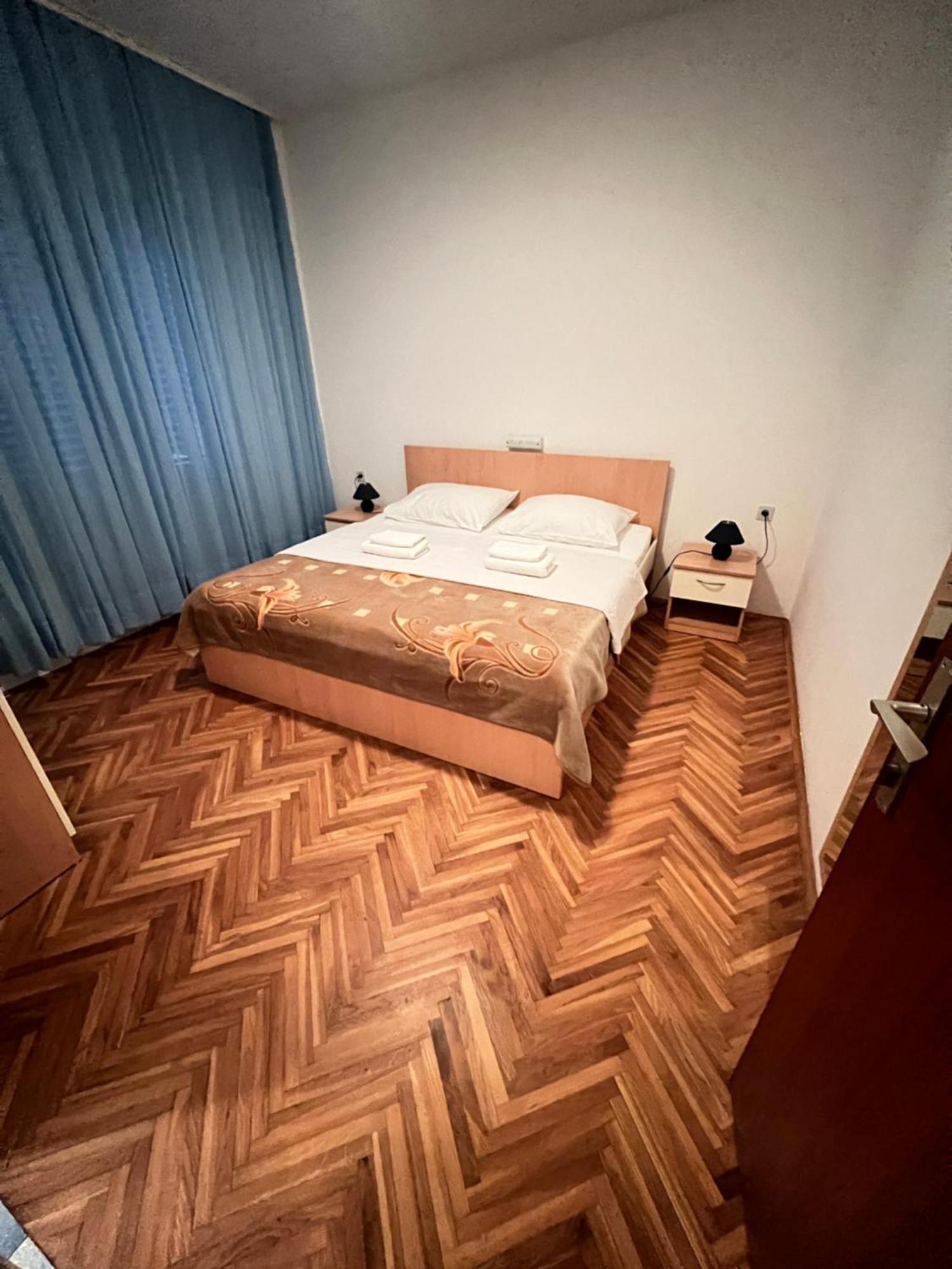 Apartments Piculjan Лопар Екстериор снимка