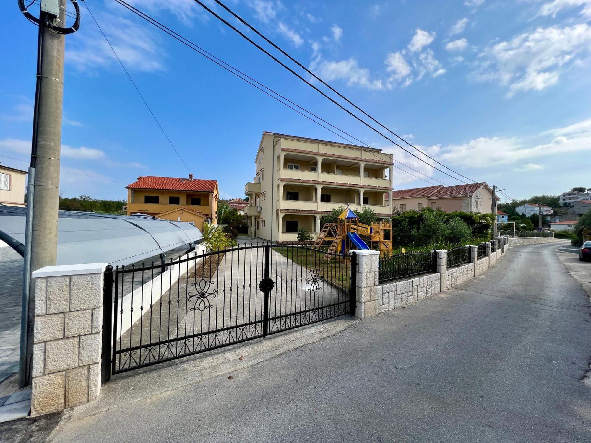 Apartments Piculjan Лопар Екстериор снимка
