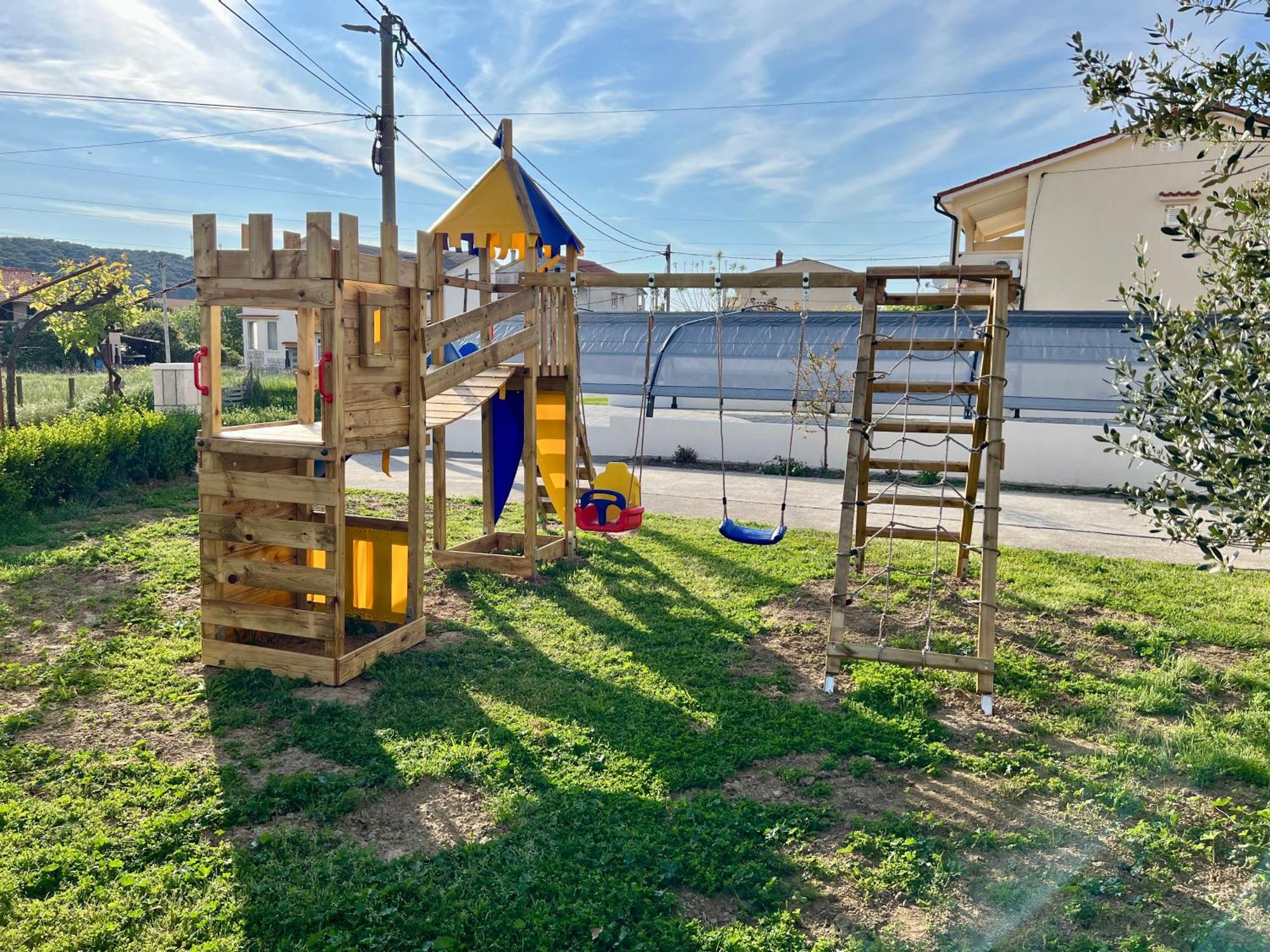 Apartments Piculjan Лопар Екстериор снимка