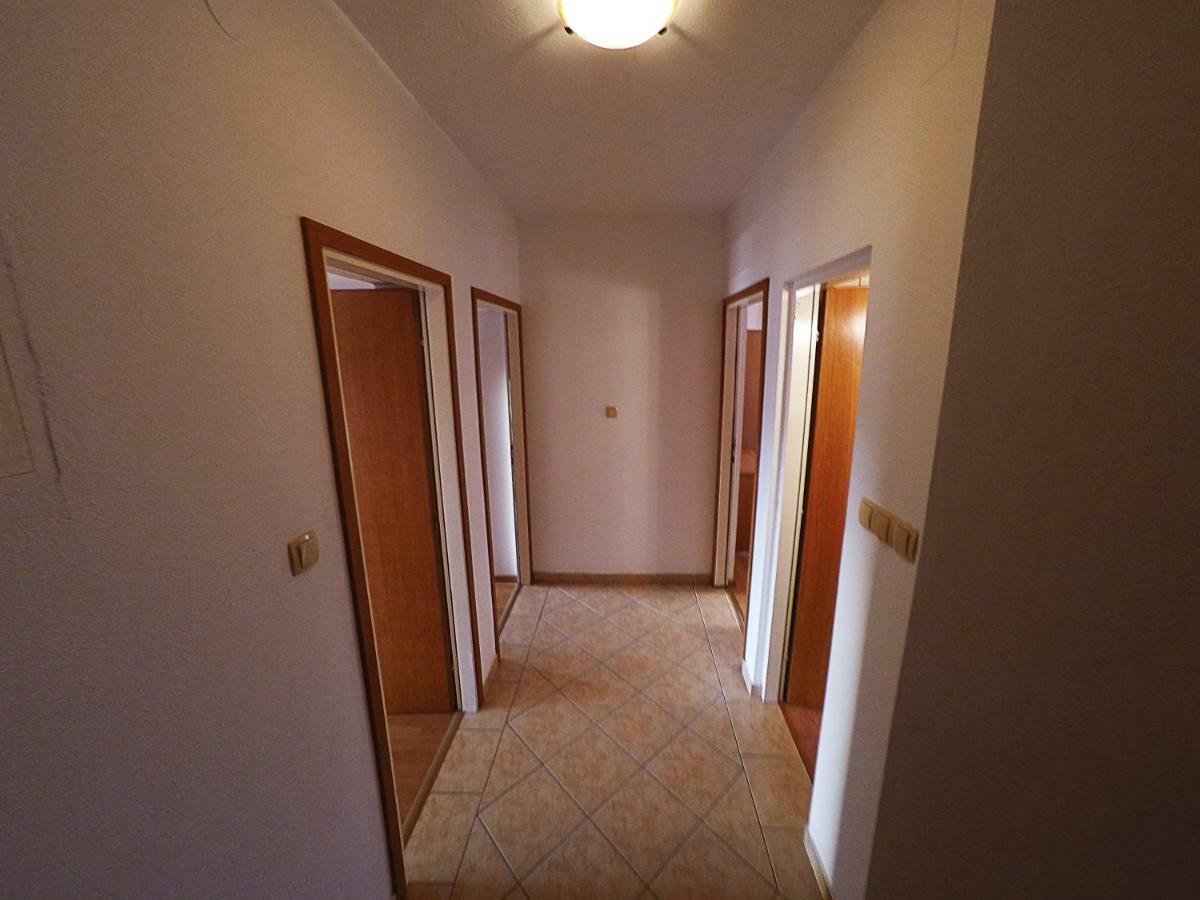 Apartments Piculjan Лопар Екстериор снимка