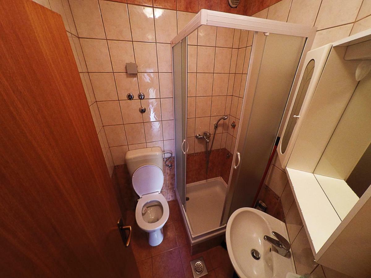 Apartments Piculjan Лопар Екстериор снимка