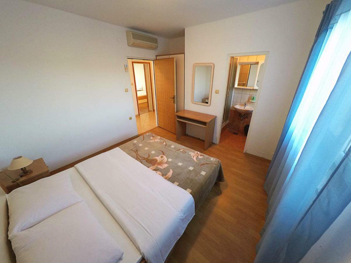 Apartments Piculjan Лопар Екстериор снимка