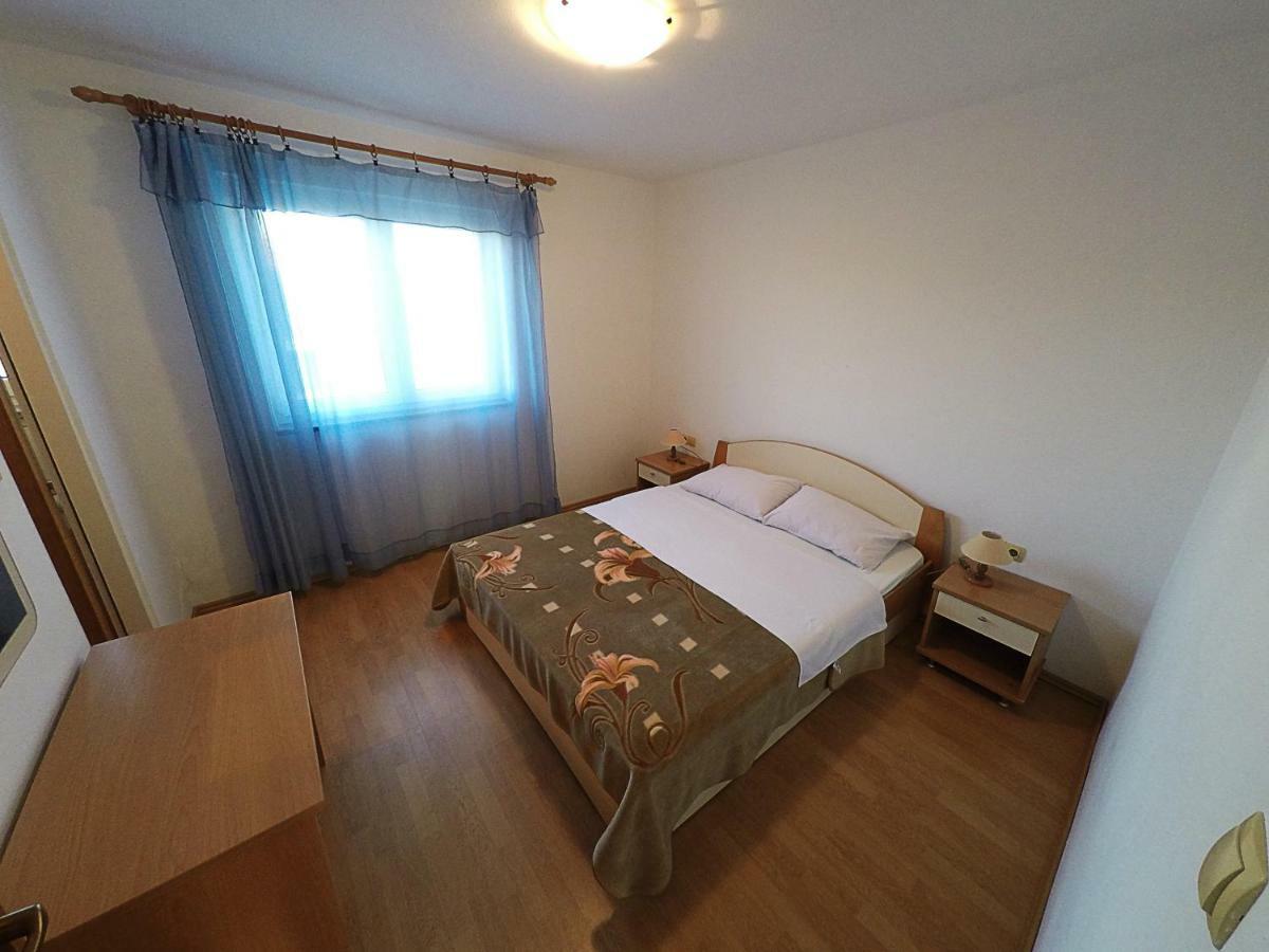 Apartments Piculjan Лопар Екстериор снимка
