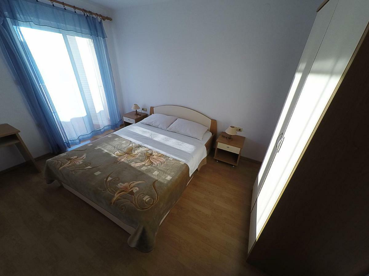 Apartments Piculjan Лопар Екстериор снимка